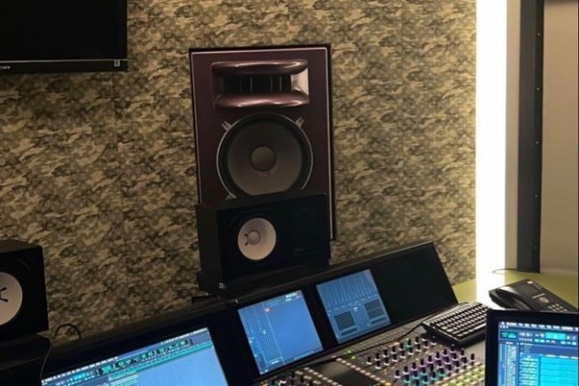 Teknologi Motion Graphics untuk Memperindah Video Musik