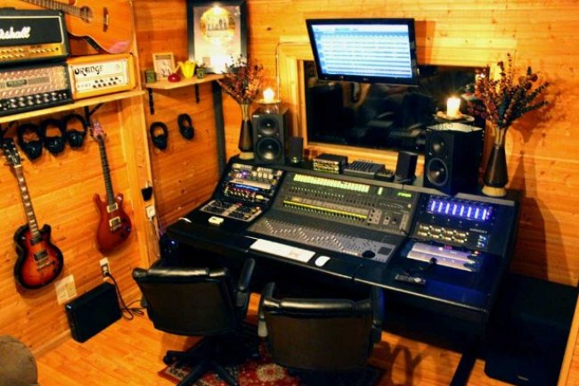 Sejarah Berdirinya Perusahaan Musik Ternama di Dunia