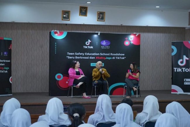 Bagaimana Perusahaan Musik Kecil Menjadi Pemain Besar di Industri?