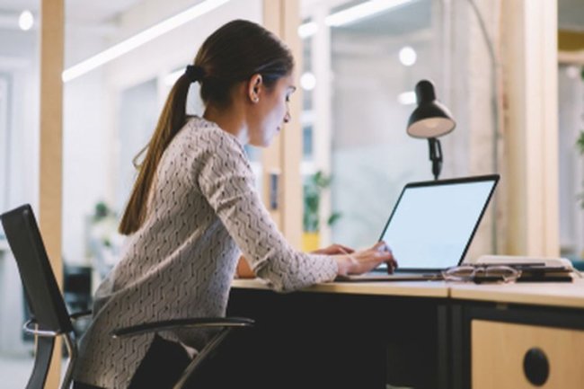 Bagaimana Bergabung dengan Perusahaan Manajemen Artis?